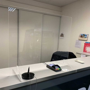 Visières-de-protection-séparation-transparente-pour-bureau-plexiglas-coronavirus-maroc-casablanca-Marrakech