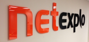 Logo mural en plexiglass Maroc logo relief 3D maroc signalétique bureau casablanca rabat marrakech tanger
